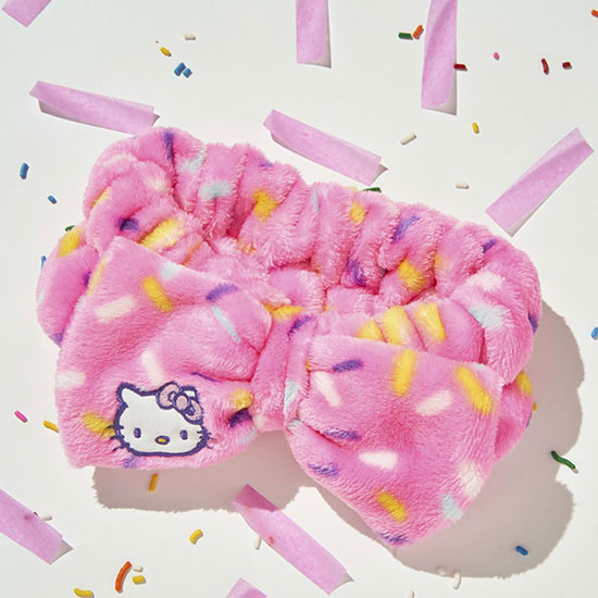 cute fuzzy pink Hello Kitty bow